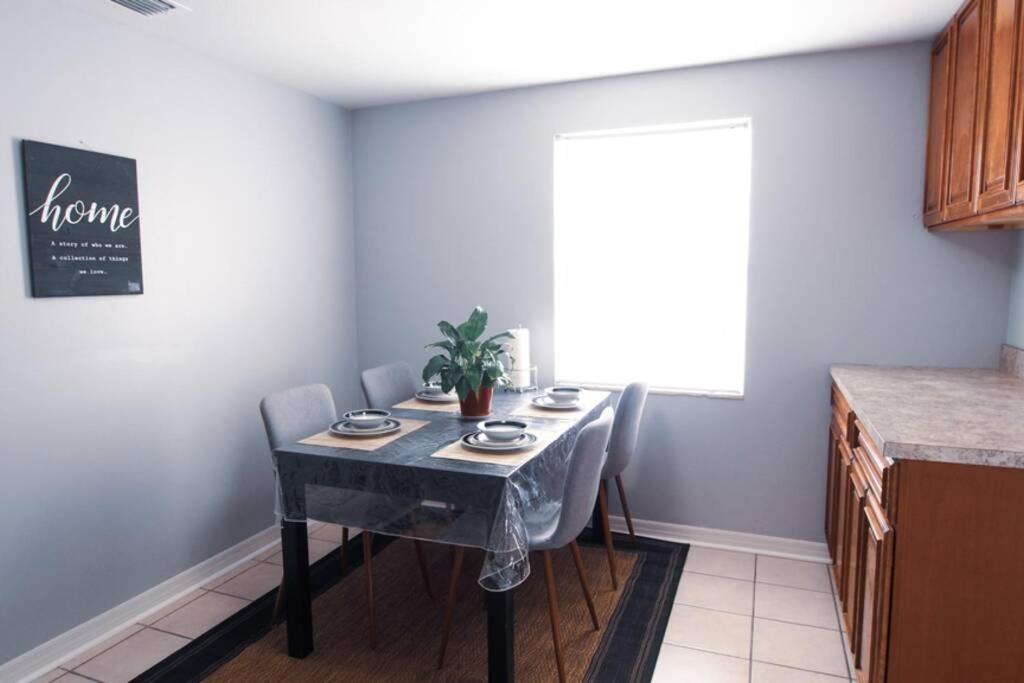 Spacious Family-Sized Home In Central Location جاكسونفيل المظهر الخارجي الصورة