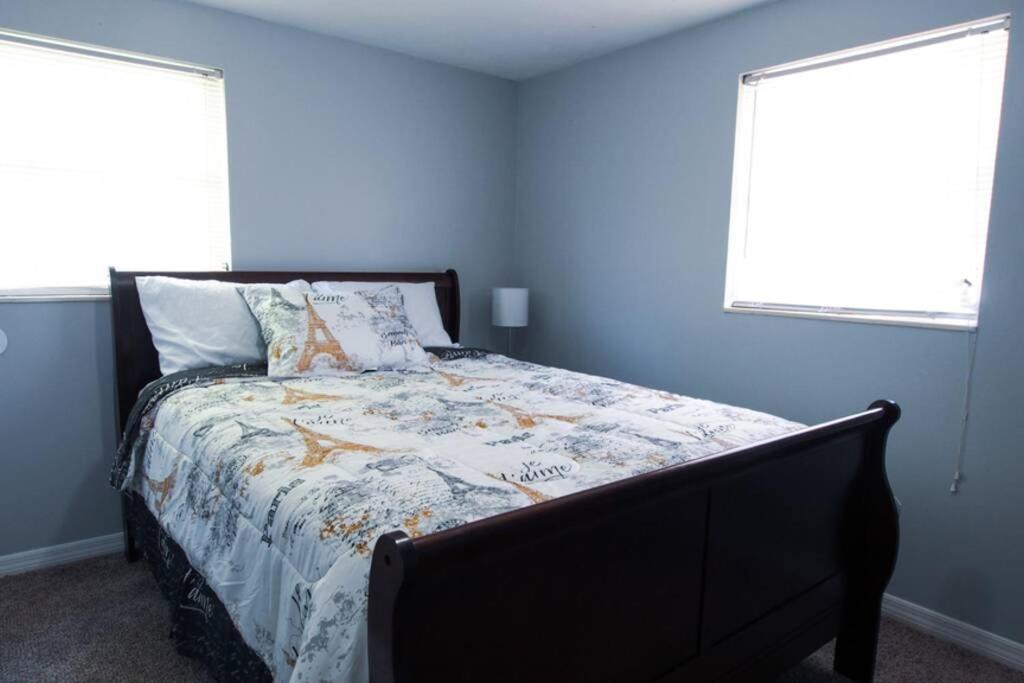 Spacious Family-Sized Home In Central Location جاكسونفيل المظهر الخارجي الصورة
